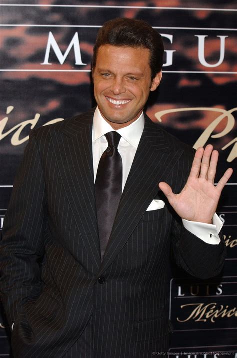 photos of luis miguel